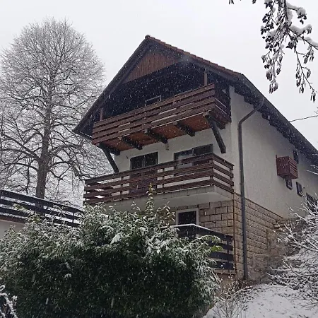 Retreat House River Krka - Hisa Oddiha Reka Krka בית נופש